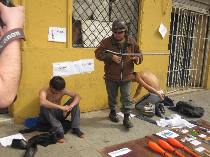 Chile: Kritik an der Repression der Polizei bei einer Demo; Foto: Quetzal Redaktion, cs.
